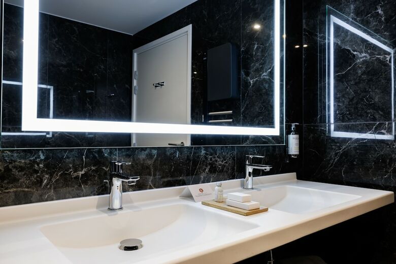 Hotel Spa Husseren Collections
