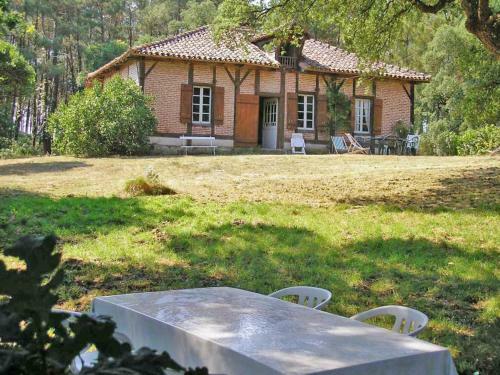 Holiday Home Maison Hollebarde Leon