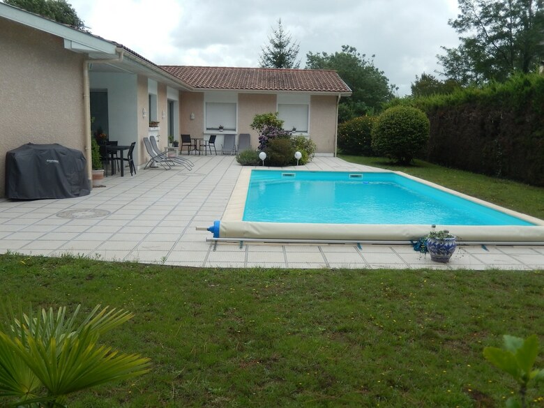 Hotel Villa de Gu�nifey