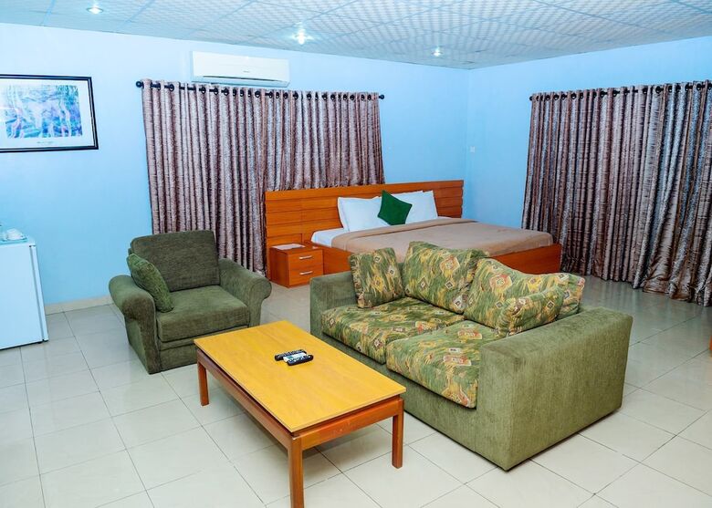 Hotel The Bridge Lodge.