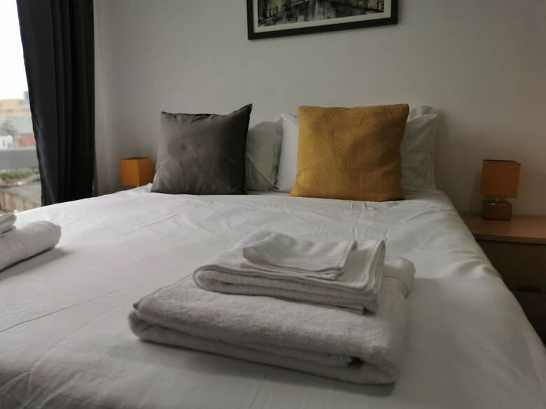 Voyager Apartments Sleeps 6 Parking