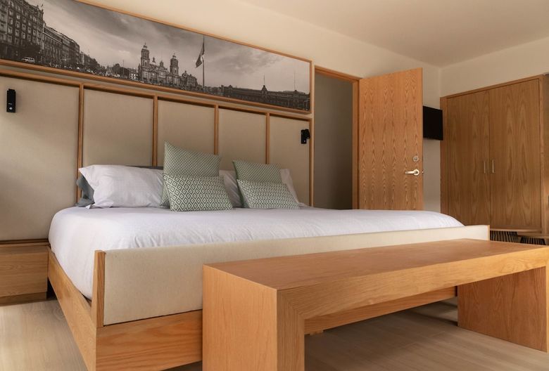 Mi Zona Lodging Wtc