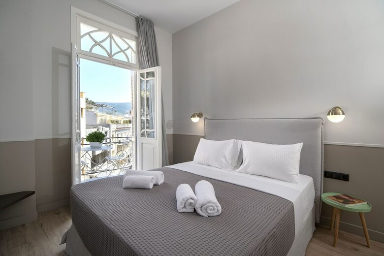 Hotel Plaka Arch Suites
