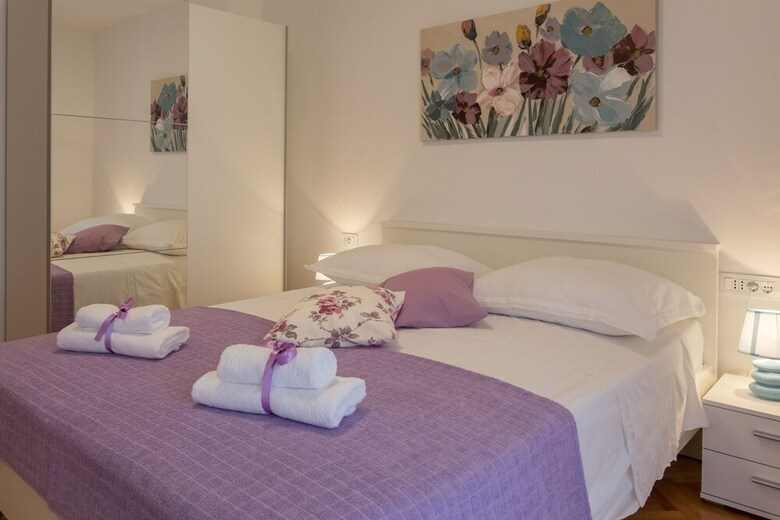 Apartments Ena