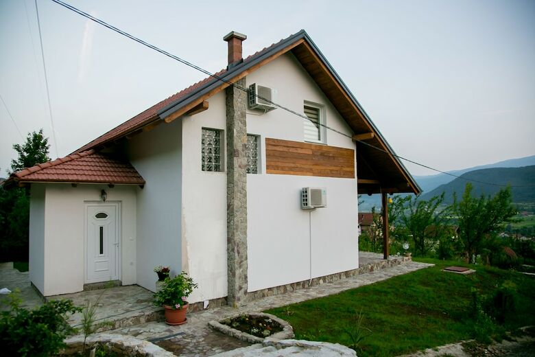 Nektar Park Villa Sara