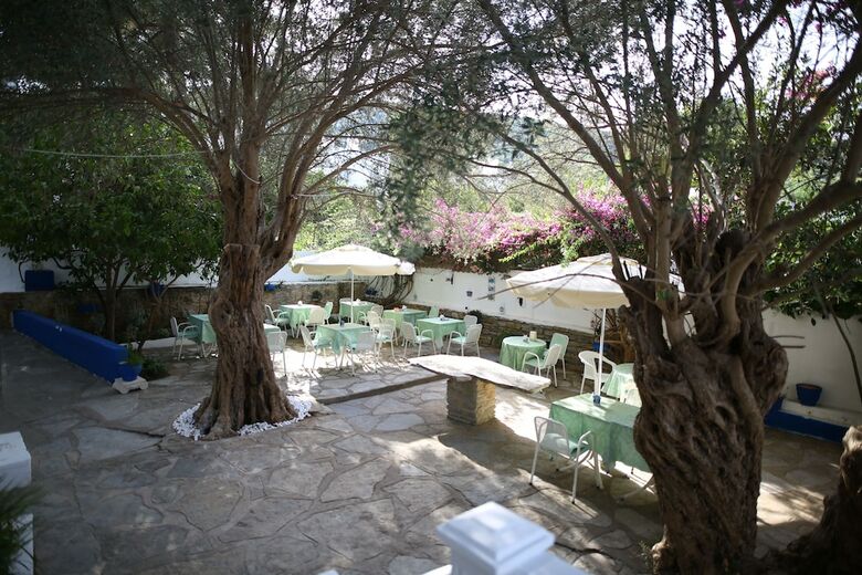 Olivia Hotel