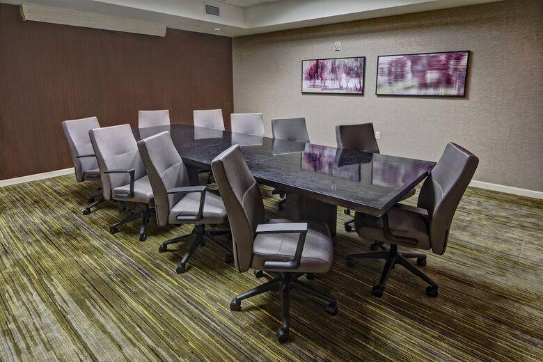 Hotel Courtyard By Marriott Alexandria