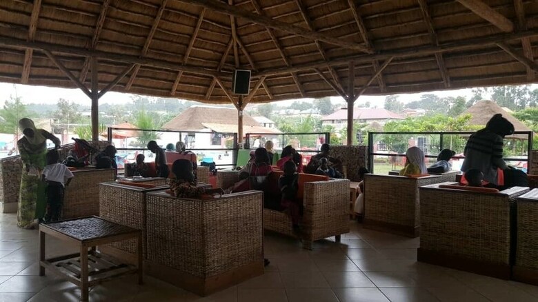 Kakiri Gardens & Hotel