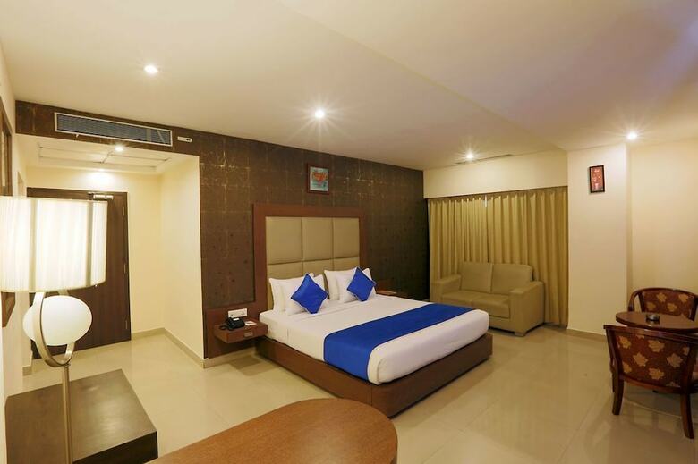 The Contour Hotel