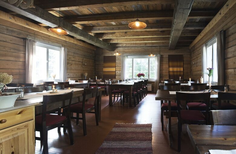 Hotel Iisakki Guest House