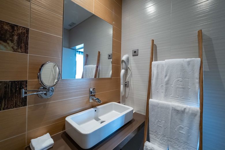 Fh Hotel