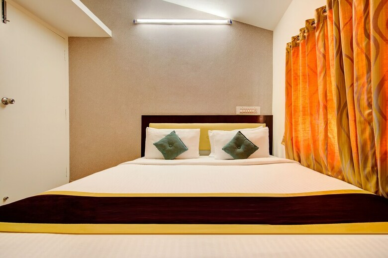 Hotel The Sai Leela Suites