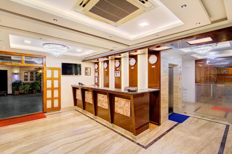 Hotel The Sai Leela Suites