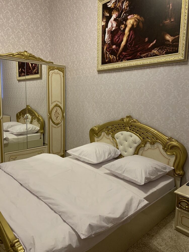 Hotel Perovo Plaza
