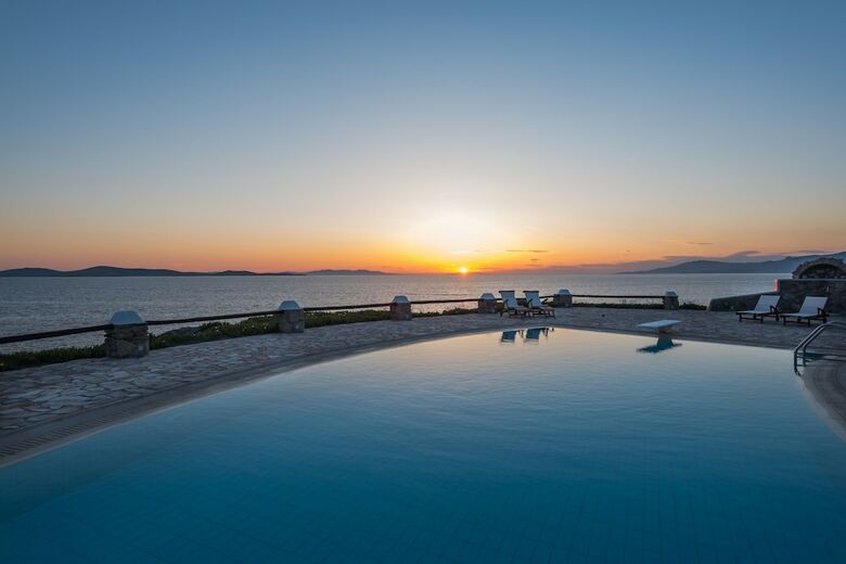 Mykopetra Villas