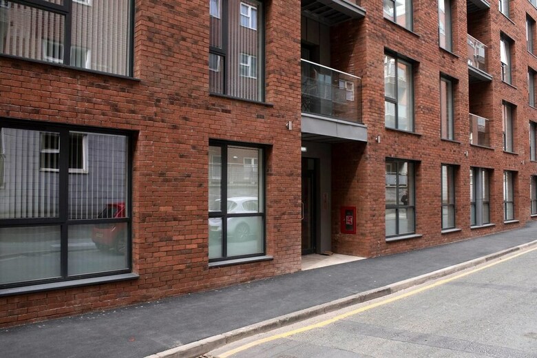 Fantastic 2 Bedroom Apartment In Manchester