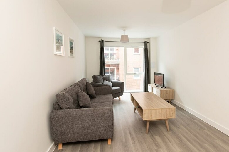 Fantastic 2 Bedroom Apartment In Manchester