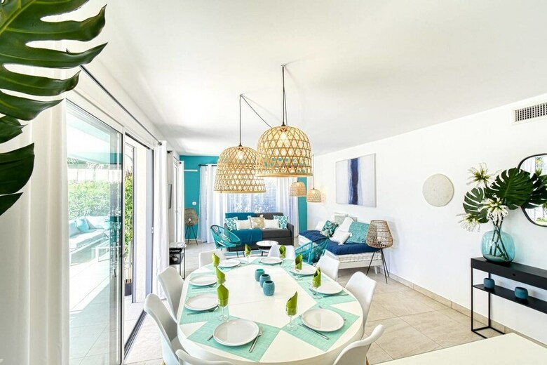 Nice Apartment With Private Garden, Pool & Parking