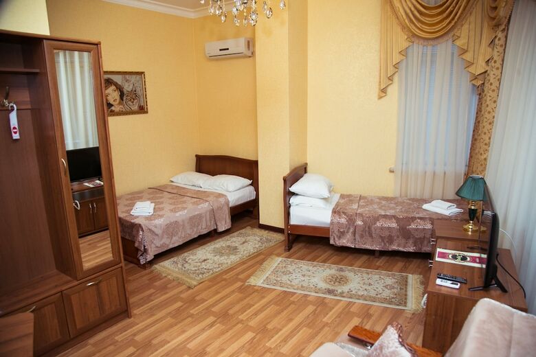 Hotel Tarkho