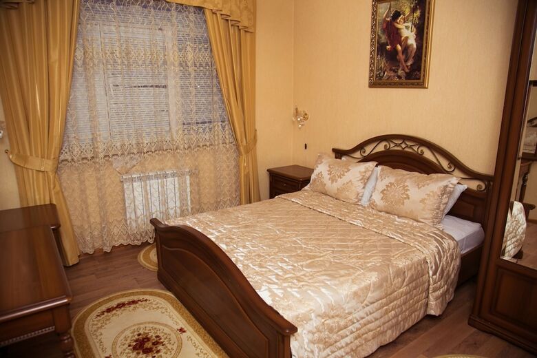 Hotel Tarkho