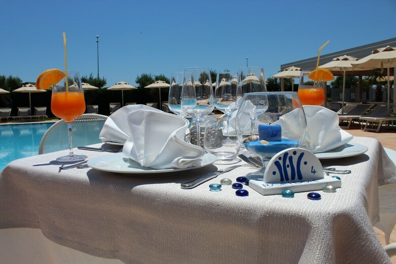 Poseidon Swim & Restaurant Aparthotel