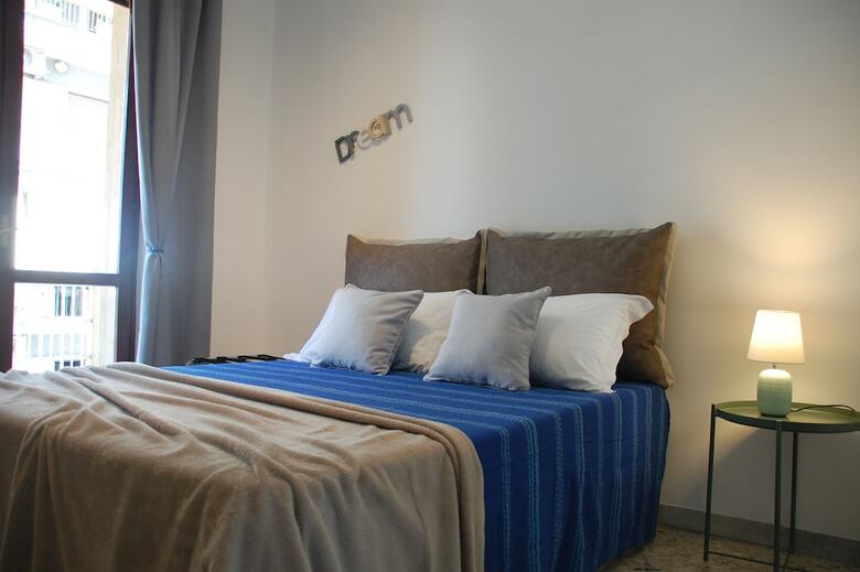 Hotel Bari Rooms Central Station
