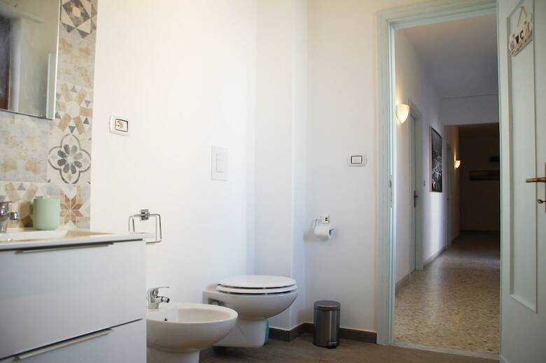 Hotel Bari Rooms Central Station