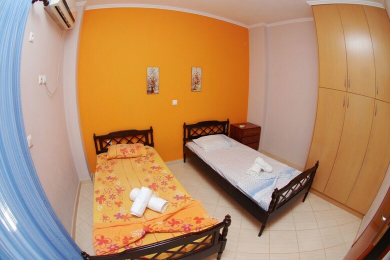 Tiku's Apartments
