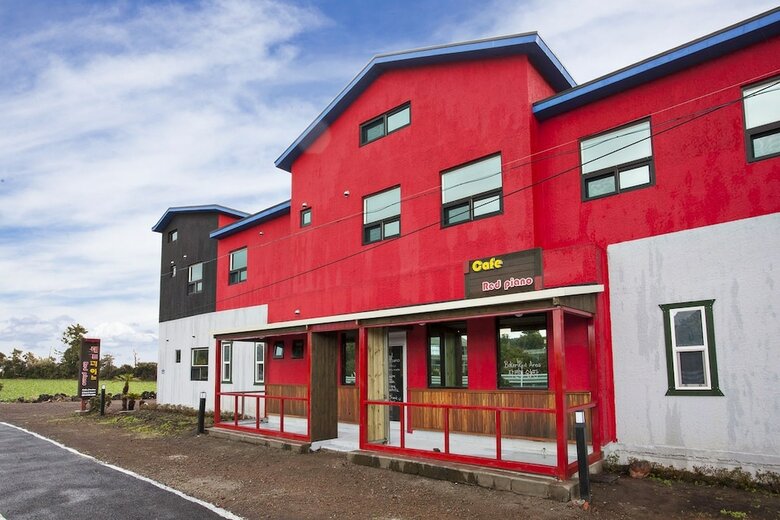 Seogwipo Red Piano Pension