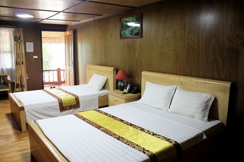 Hotel Paragon Hill Resort