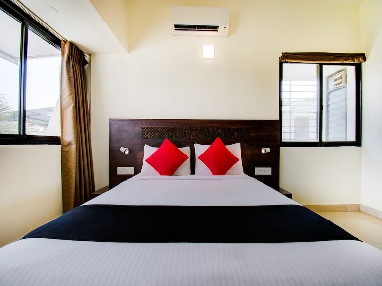 Hotel Capital O 37677 Xec Residency