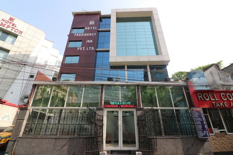 Capital O Hotel Presidency Inn
