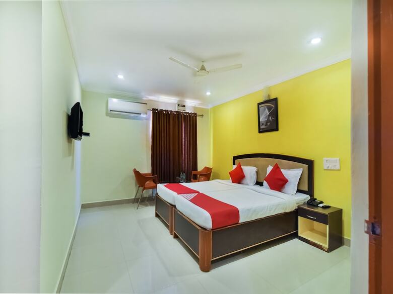 Hotel Capital O 29342 Blu Resorts