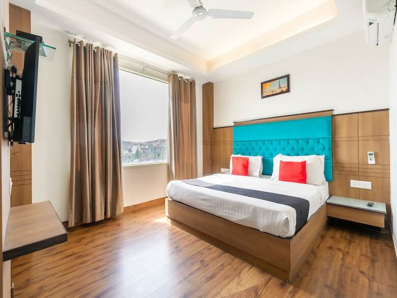 Capital O 26351 Hotel Classic Residency