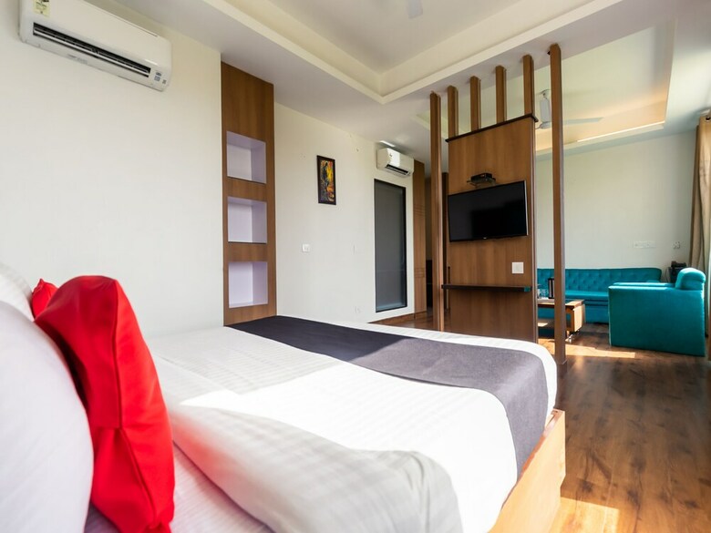 Capital O 26351 Hotel Classic Residency