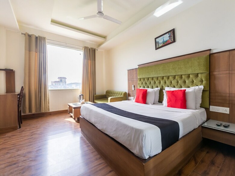 Capital O 26351 Hotel Classic Residency