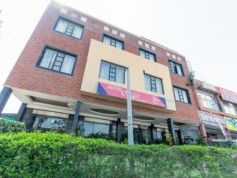 Capital O 26351 Hotel Classic Residency