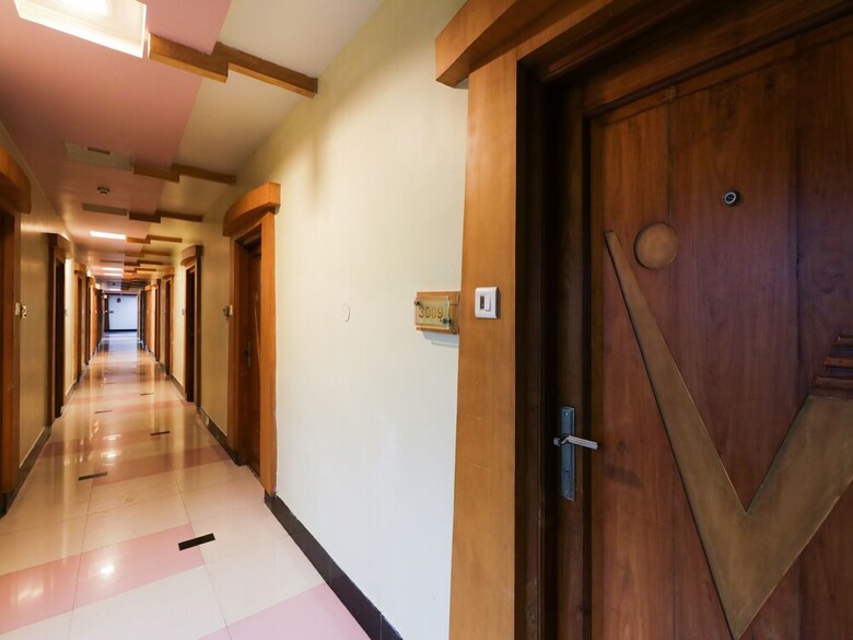 Hotel Capital O 38707 Vijetha Inn