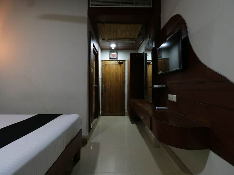 Hotel Capital O 38707 Vijetha Inn