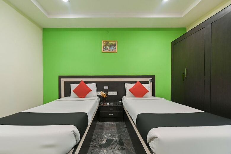 Hotel Capital O 36115 Royal Grand Inn