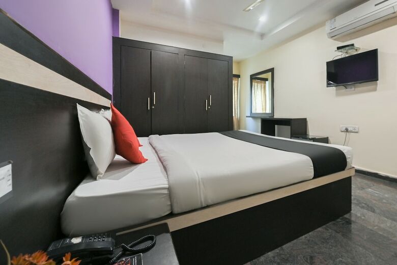Hotel Capital O 36115 Royal Grand Inn