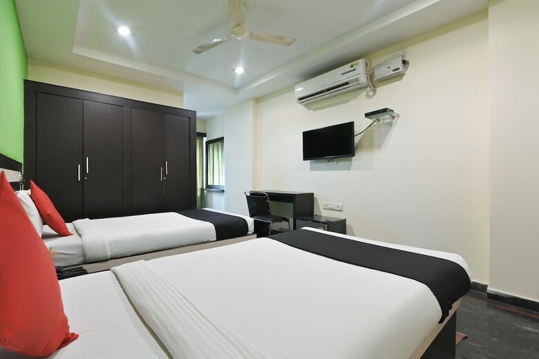 Hotel Capital O 36115 Royal Grand Inn