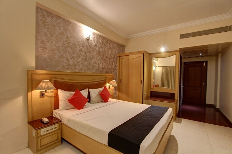 Hotel Capital O 41646 Devi Towers
