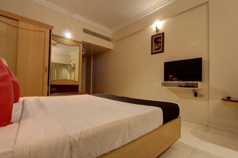 Hotel Capital O 41646 Devi Towers