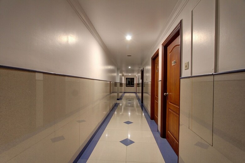 Hotel Capital O 41646 Devi Towers