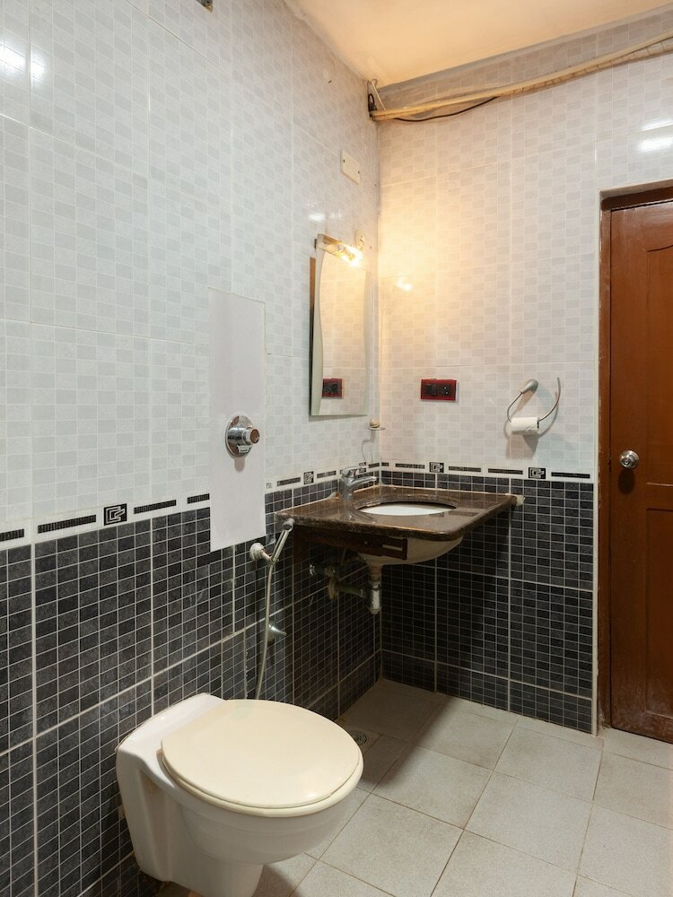 Hotel Capital O 40116 Sea Breeze Resort