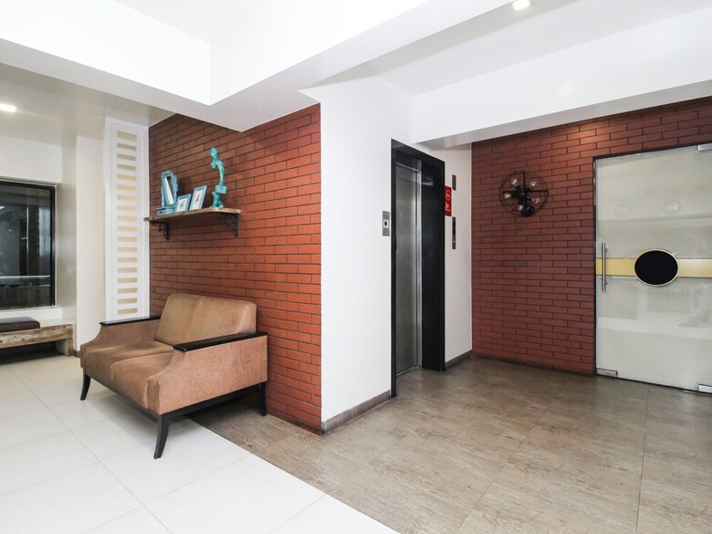 Hotel Collection O 30100 Deccan 8