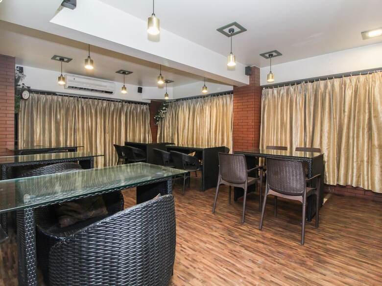 Hotel Collection O 30100 Deccan 8