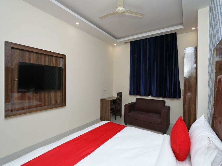 Hotel Oyo 22988 Smart Suites