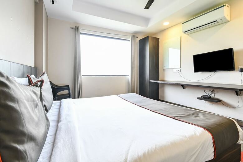Hotel Collection O 30086 Dwarka Sector 9